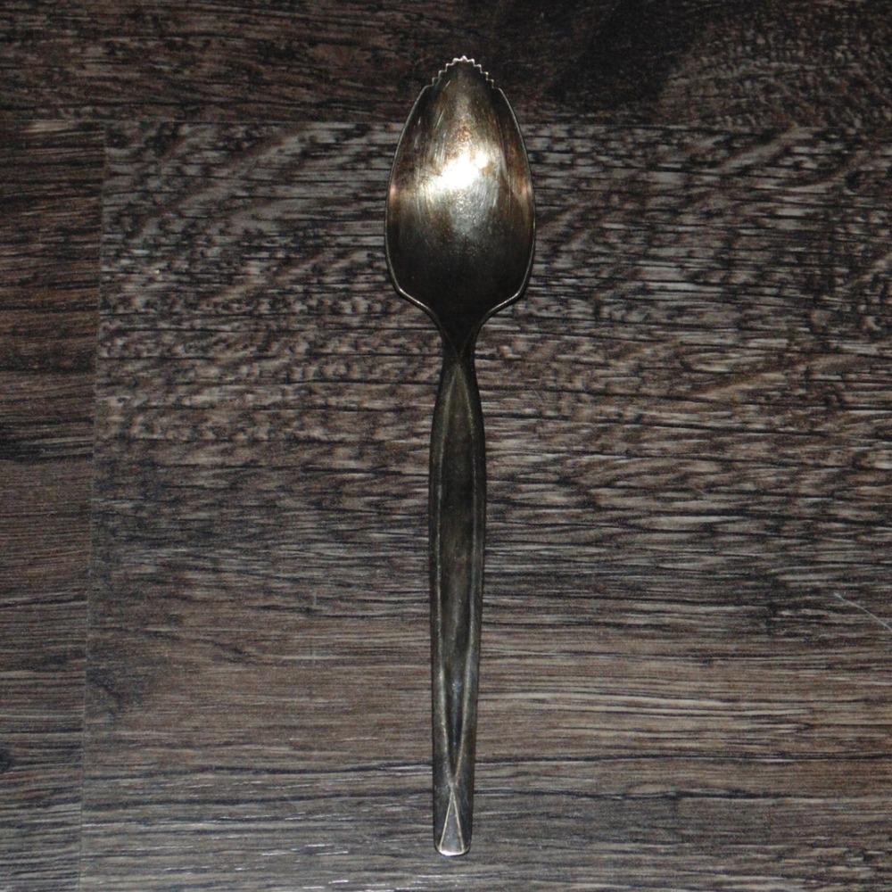 Wm Rogers Mfg Co Grapefruit Spoon Silverplate Serrated Tip Vintage Good Silver
